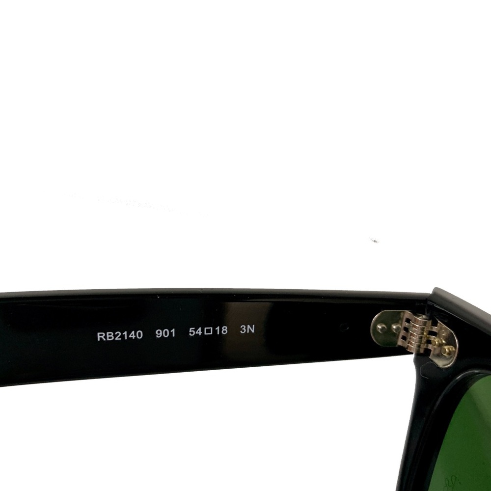 Ray-Ban Classic Wayfarer Black Sunglasses - Picture 5 of 6